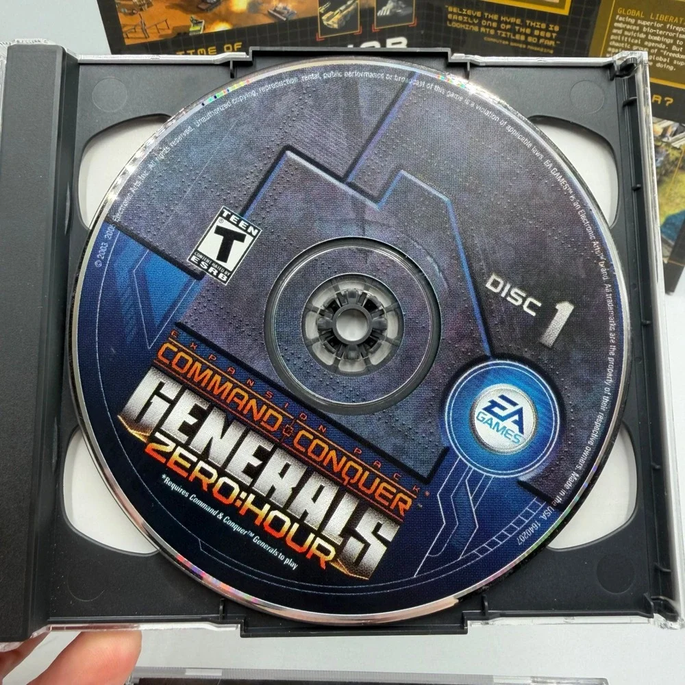 Command & Conquer Generals + Zero Hour Expansion Pack PC CD-ROM EA Games Bundle